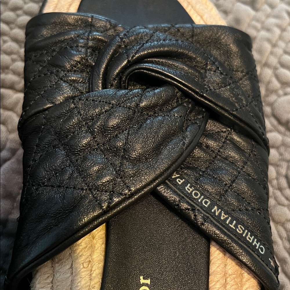 FLASH SALE🔥🔥CHRISTIAN DIOR SANDALS💗💗💗 - Picture 11 of 12